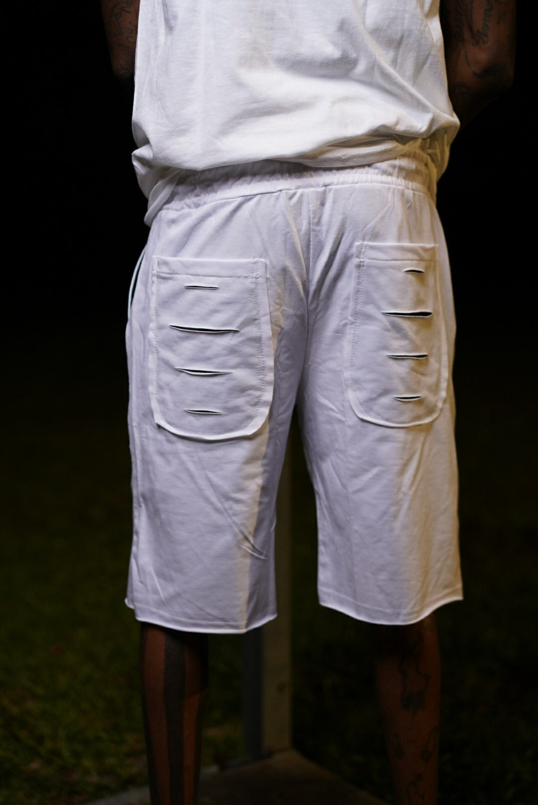 Men White Ripped Pocket Basketball Shorts