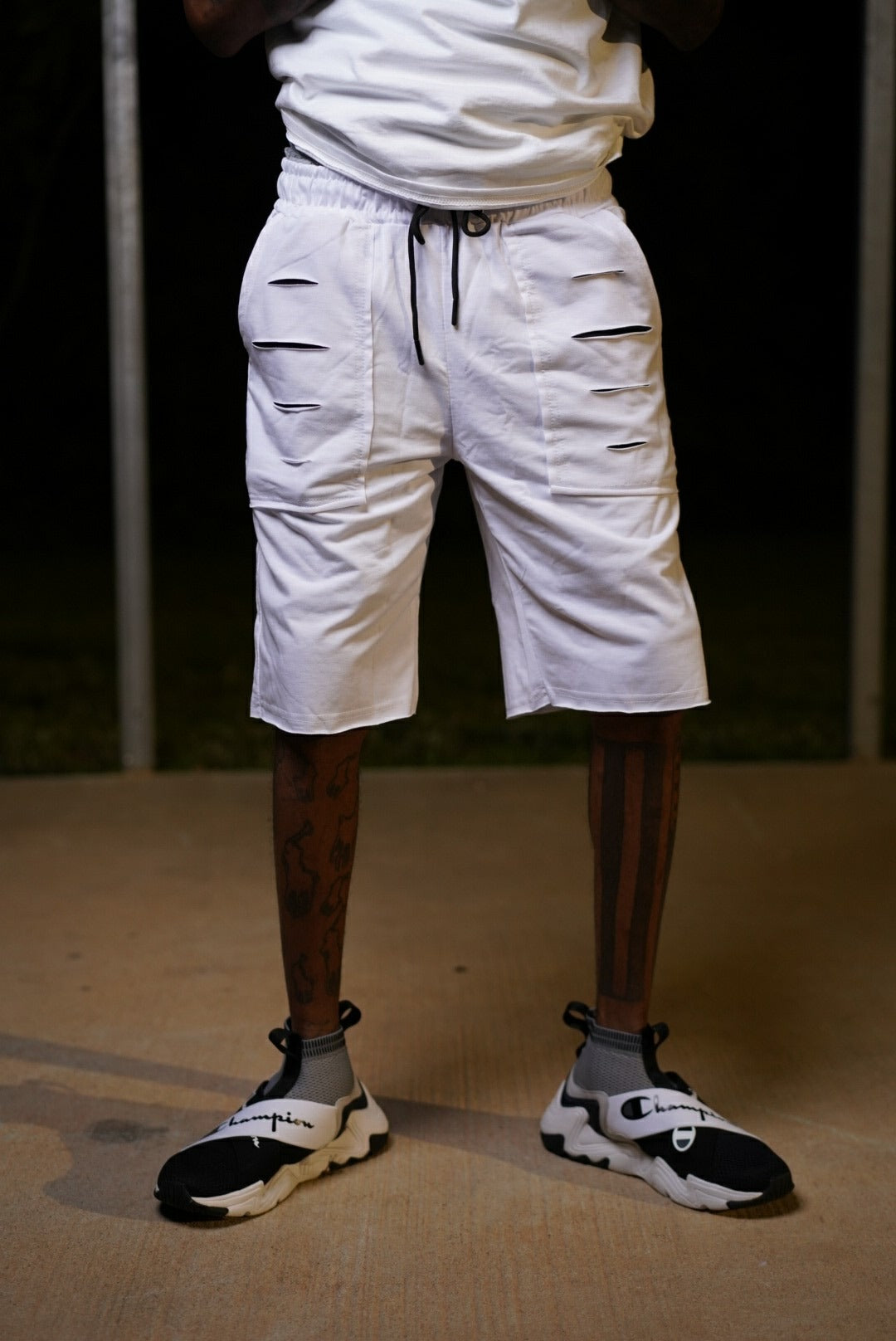 Men White Ripped Pocket Basketball Shorts