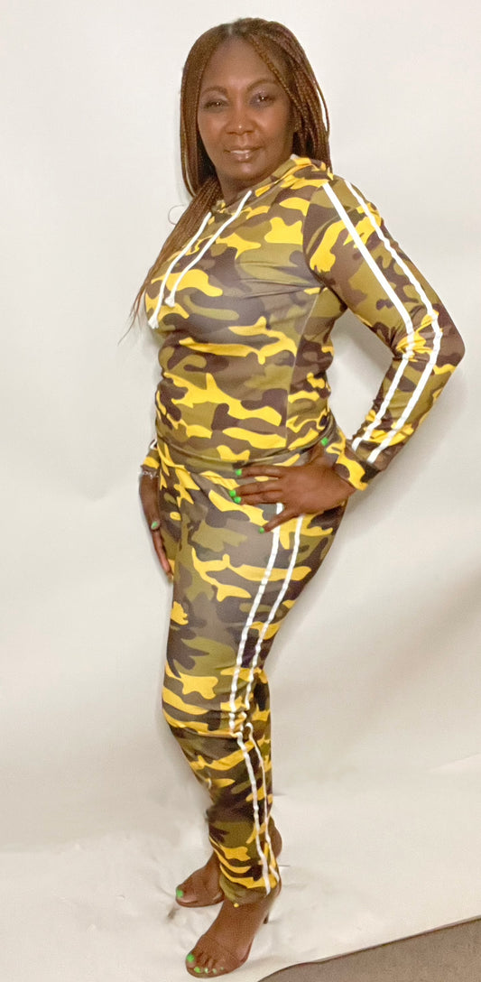 Full Figured Camouflage Army Jogging suit