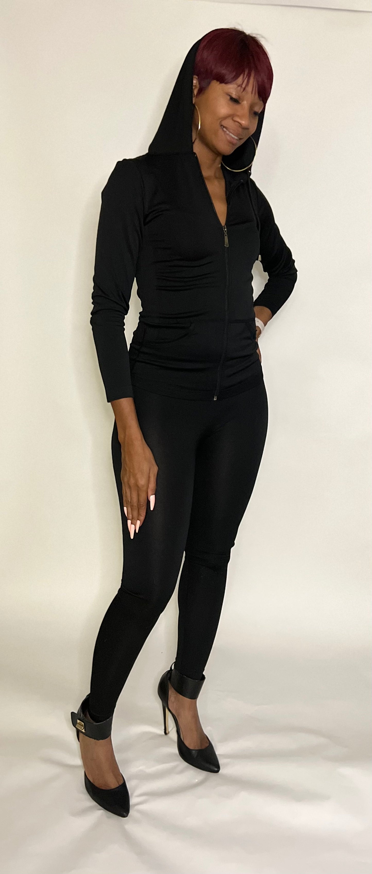 BLACK SEAMLESS JACKET AND LEGGINGS SET